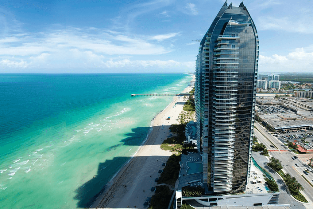  the stunning 52 story high-rise building that homes the residences at Jade Ocean Tower offers you the opportunity to live in the most desirable luxury condos 