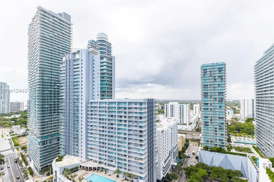 Built in 2016, the Bond Brickell is one of the newest buildings to grace the ever-increasing Miami skyline.